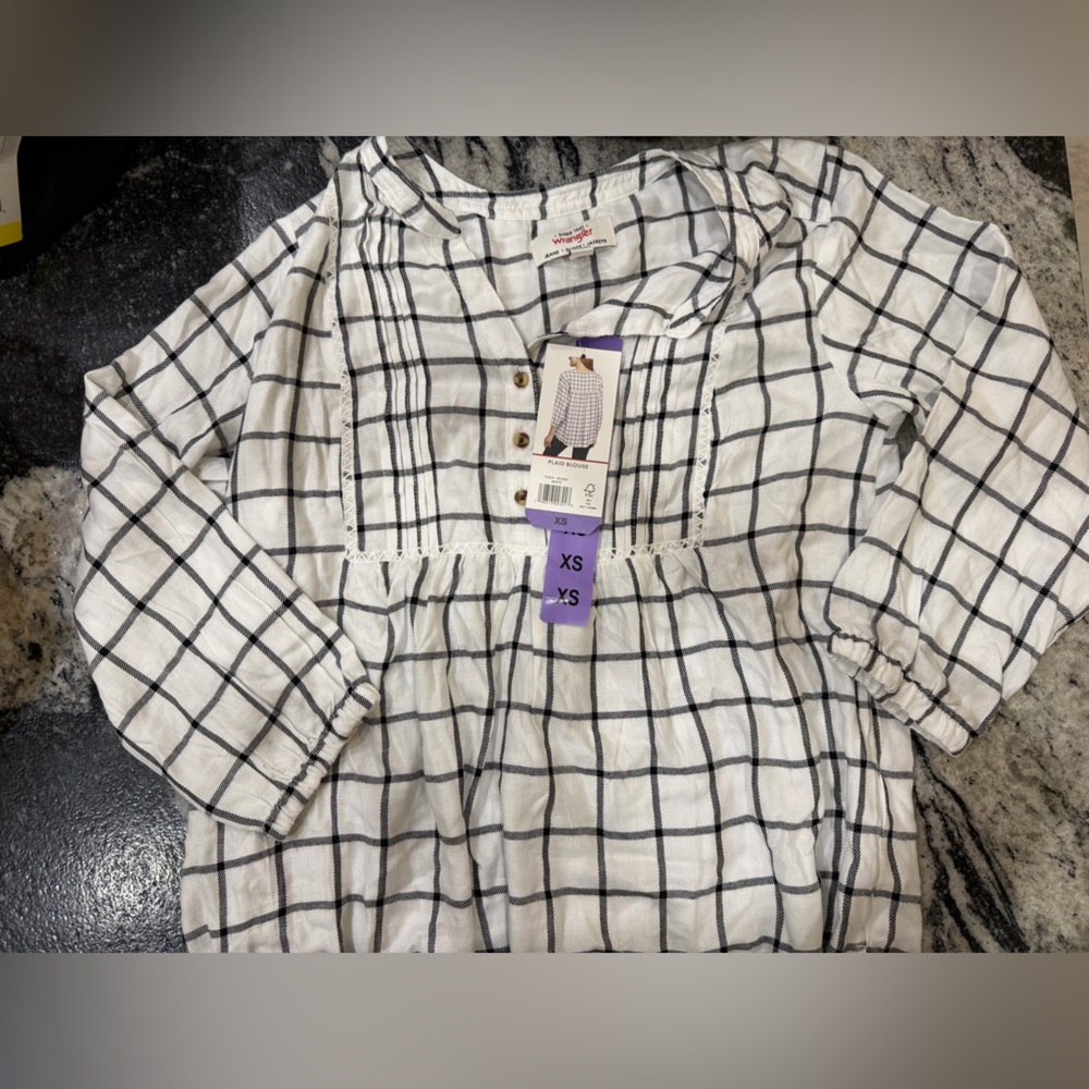 Wrangler Black and White Plaid Shirt